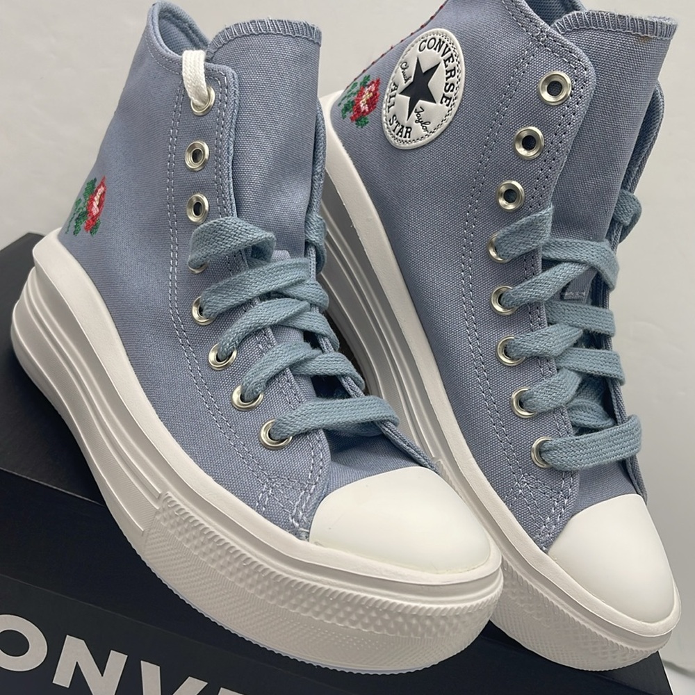 Converse WMNS High-Top Platform Sneakers A12571C
CTAS MOVE HI
WET STONE/WET STON - Picture 6 of 16